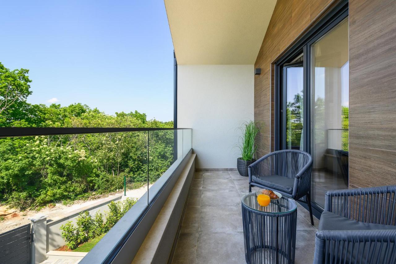 Villa Nobu Mali Vareški 外观 照片