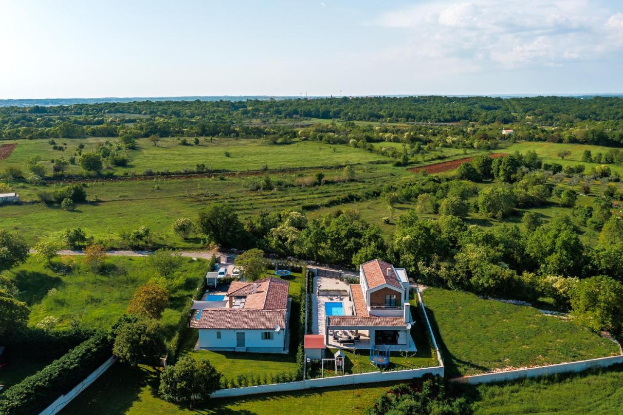 Villa Nobu Mali Vareški 外观 照片